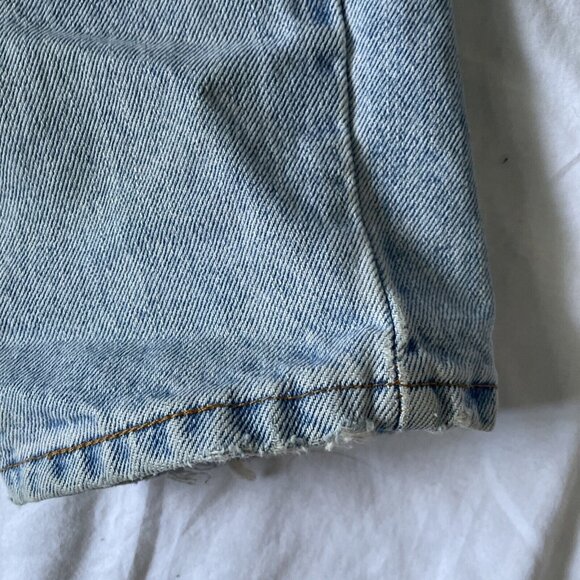 Levis 550 Relaxed Fit Light Wash Tapered Leg Jeans W32 L30 USA Made - Picture 2 of 15